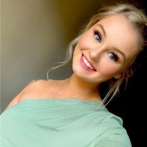 Meet your Posher, Kaitlyn